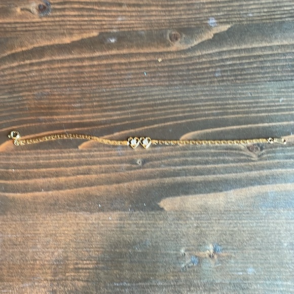Beautiful 2 hearts CZ gold tone chain bracelet. - Picture 3 of 3